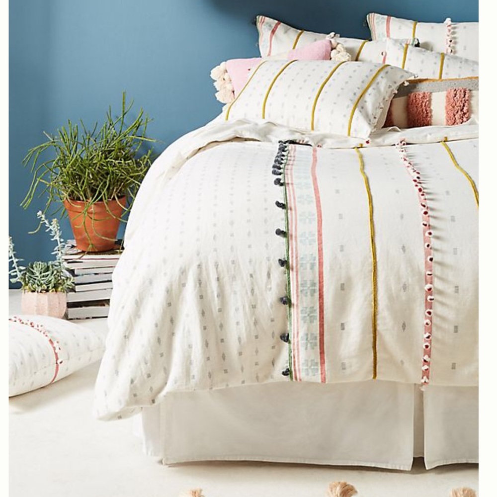 Anthropologie Araya tasseled duvet cover TWIN